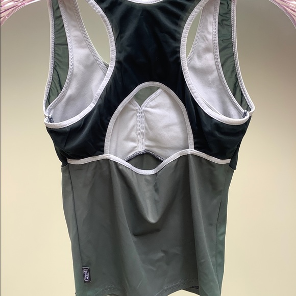 Workout Top - Reebok - Picture 5 of 6